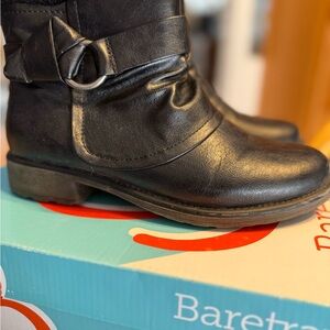 BareTraps Women's Elegant Black Ankle Booties